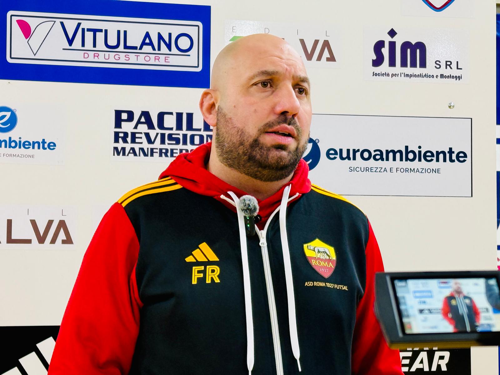 Mister Reali dopo Vitulano Drugstore Manfredonia - Roma 1927 Futsal
